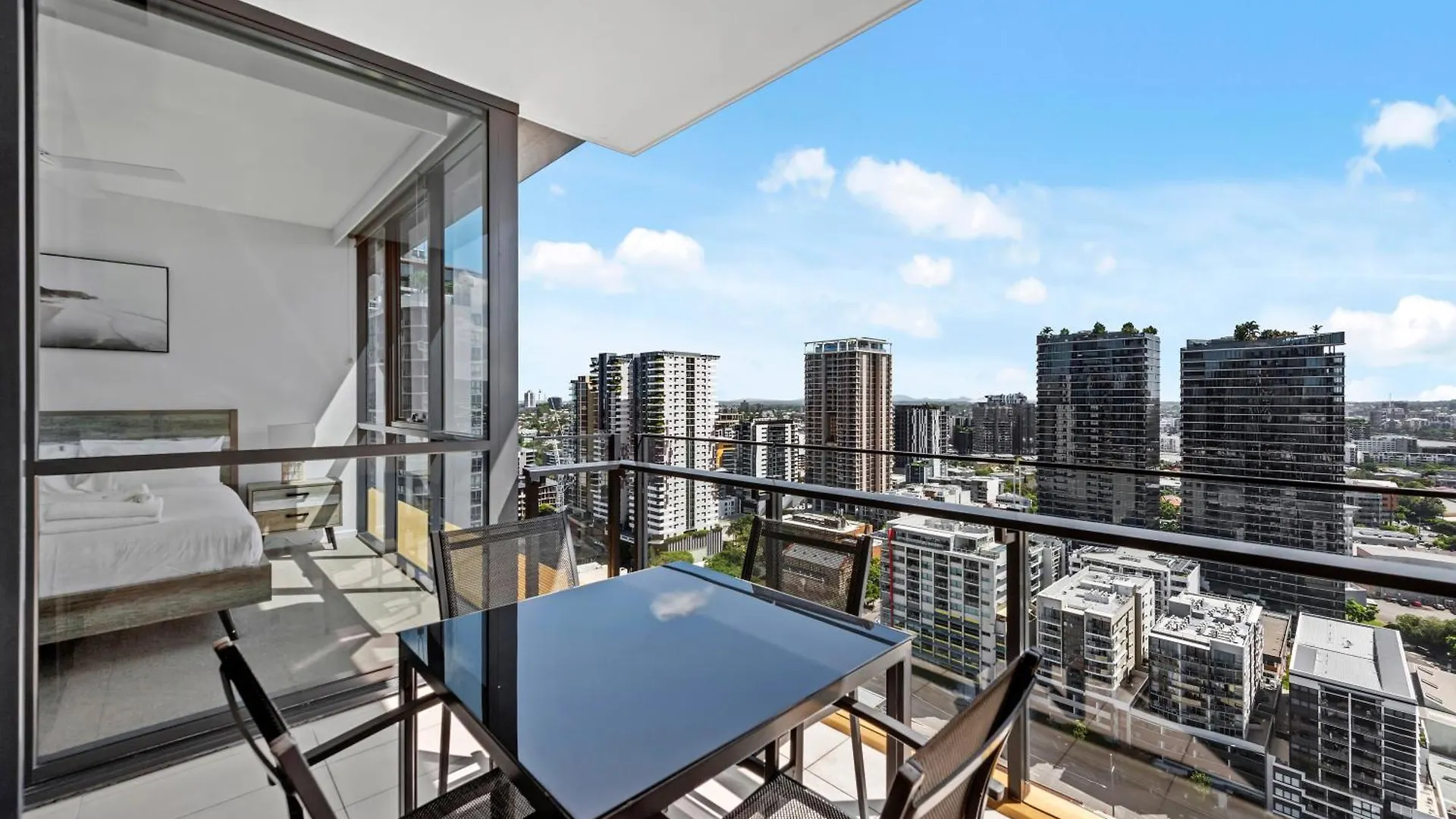 Stunning 1B In South Bank With River & Mountain View Брисбен Австралия